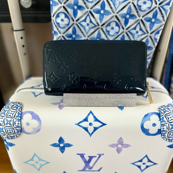 Louis Vuitton Zippy Wallet Vernis Blue - Picture 3 of 7